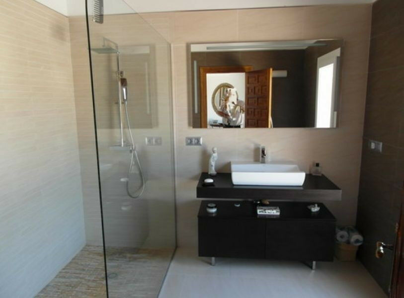 Detached Villa Periana Málaga - image 2