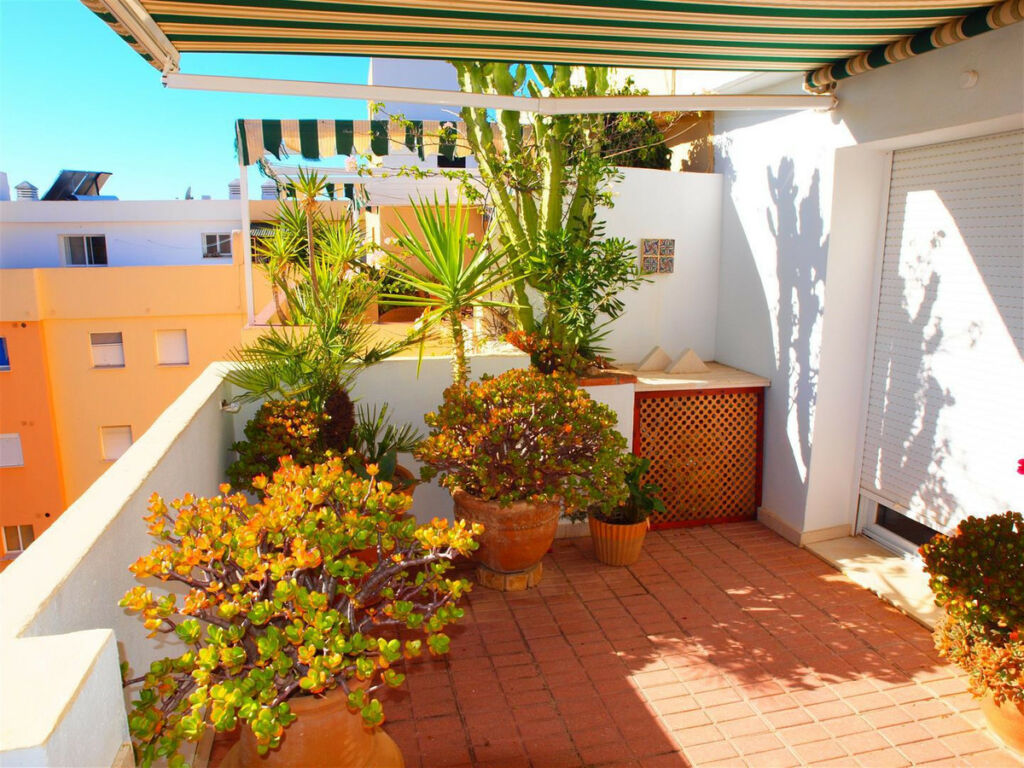 Penthouse Torre del Mar Málaga - image 2