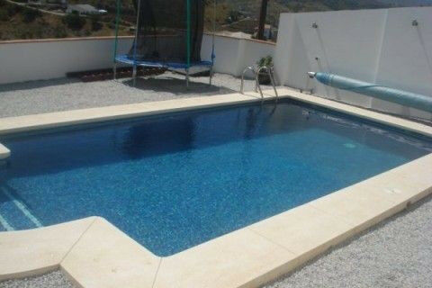 Detached Villa Iznate Málaga - image 2