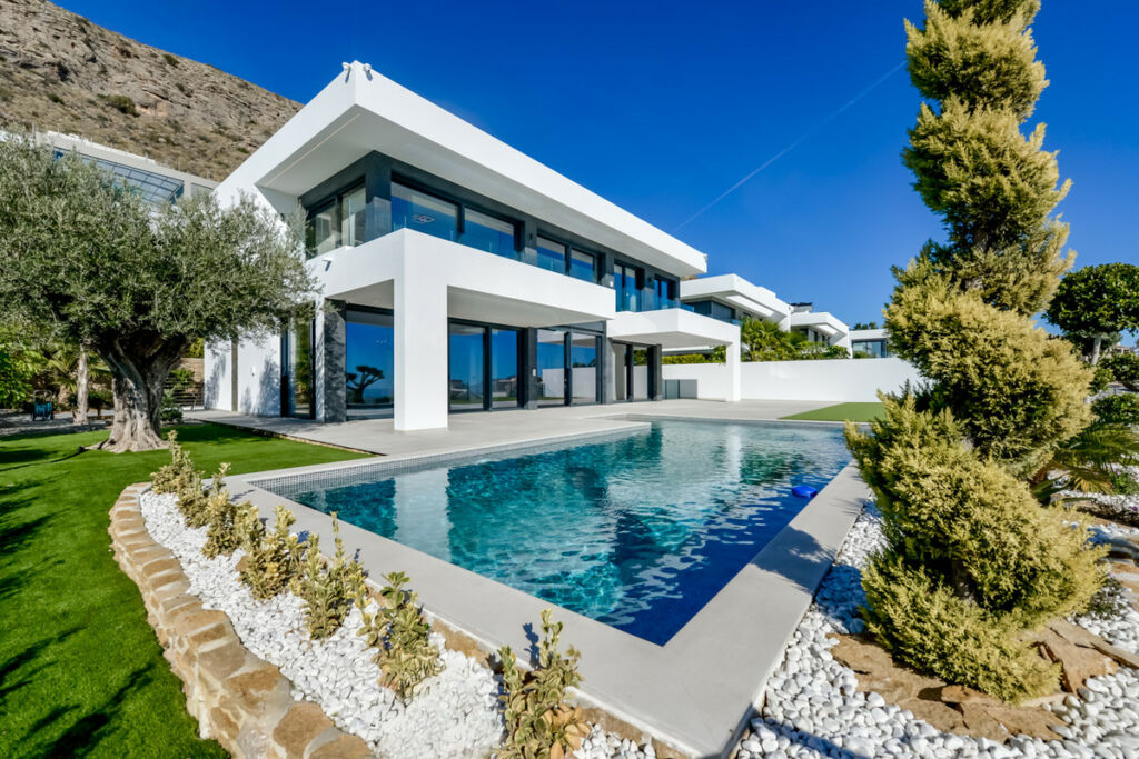 Detached Villa Finestrat Alicante - image 2