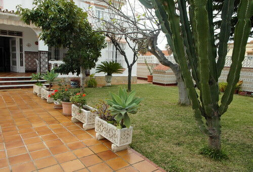 Detached Villa Torre del Mar Málaga - image 2