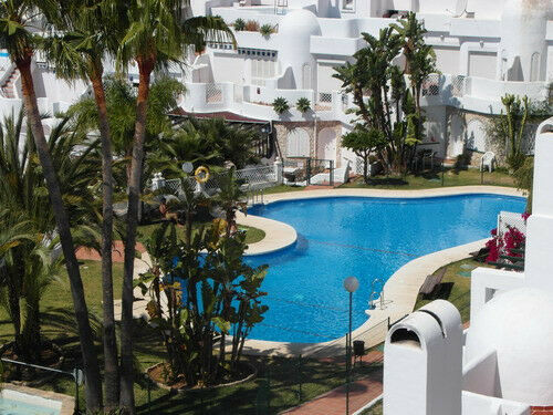 Townhouse Benajarafe Málaga - image 2