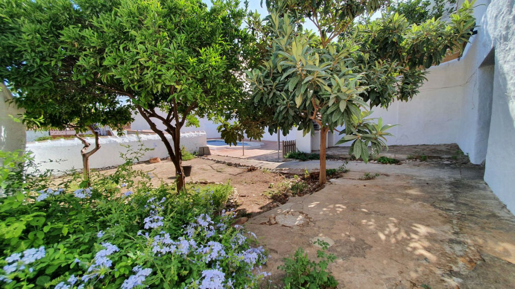 Townhouse Ardales Málaga - image 2