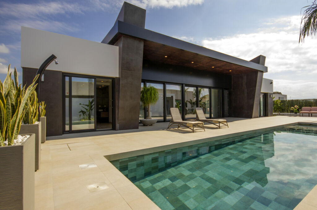 Detached Villa Rojales Alicante - image 2