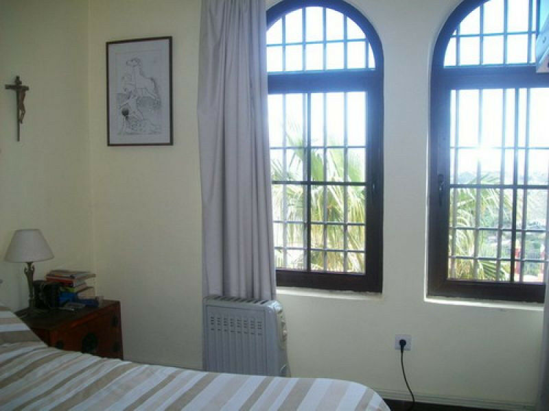 Detached Villa Benamocarra Málaga - image 2