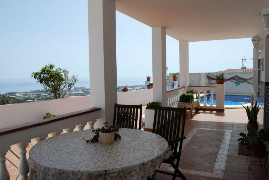 Detached Villa Torrox Málaga - image 2