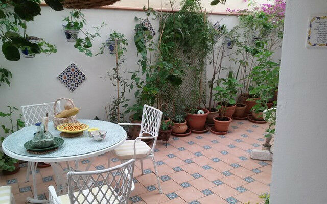 Ground Floor Apartment Nerja Málaga - image 2