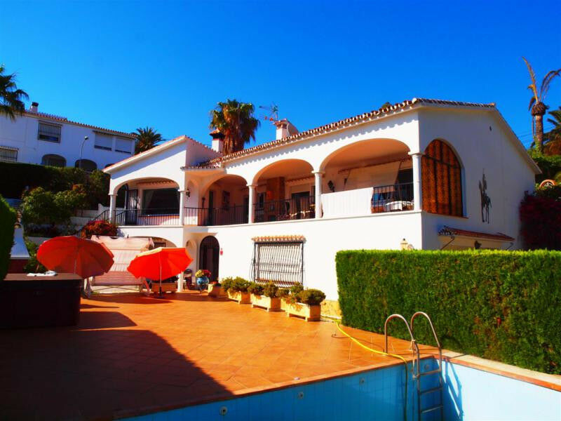 Detached Villa Caleta de Vélez Málaga - image 2
