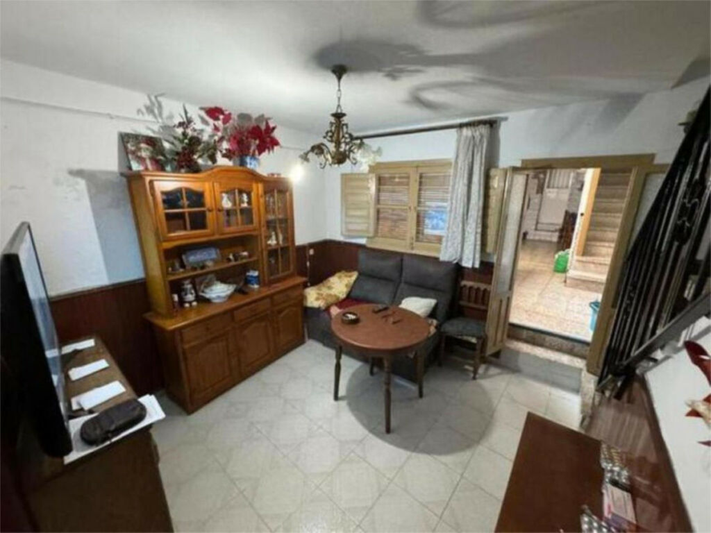 Townhouse Monda Málaga - image 2