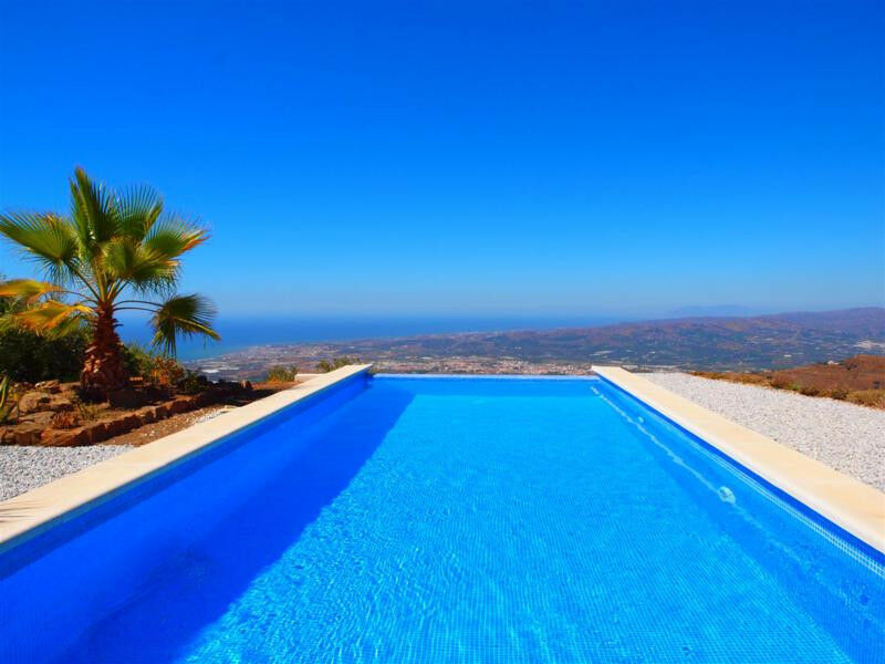Detached Villa Arenas Málaga - image 2