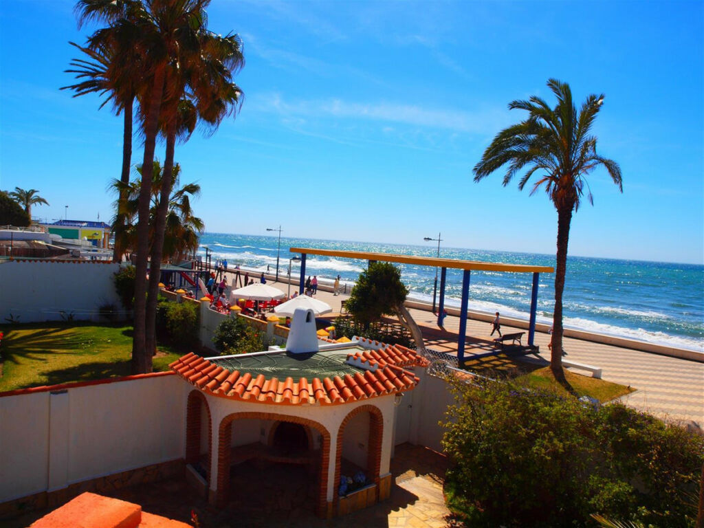 Detached Villa Torrox Málaga - image 20