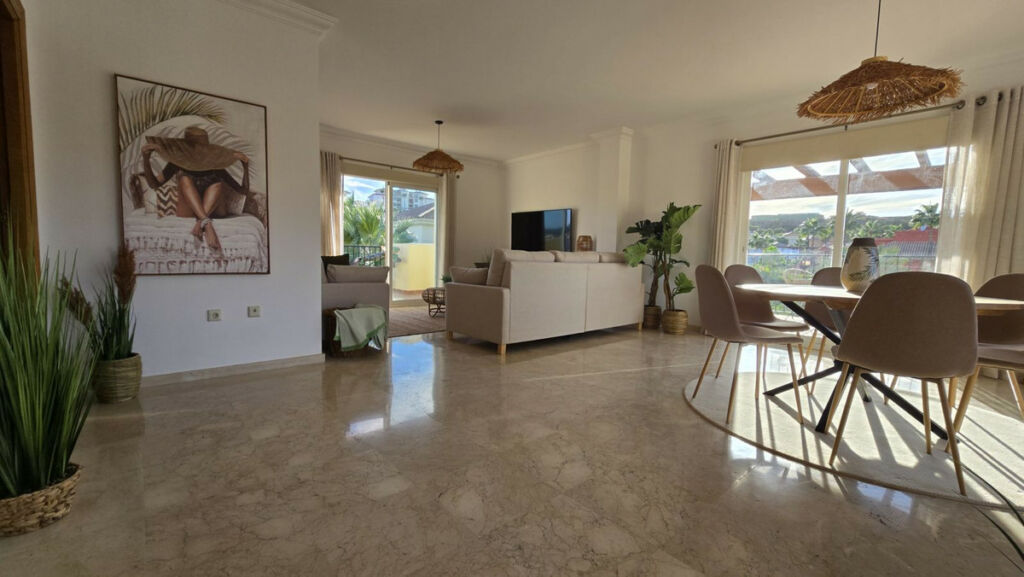 Penthouse La Cala Hills Málaga - image 4