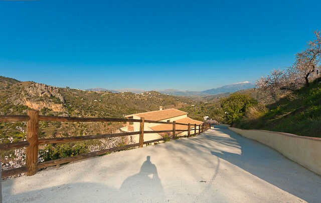 Detached Villa Comares Málaga - image 20