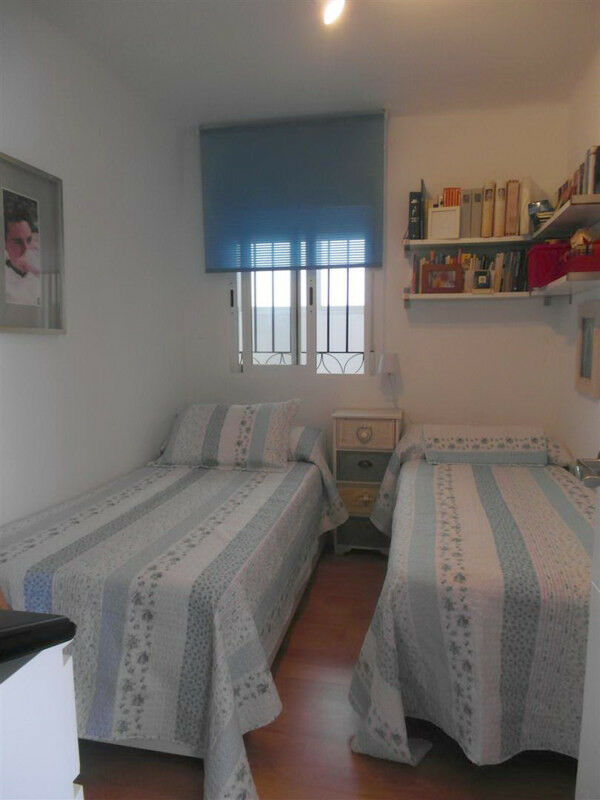 Middle Floor Apartment Torre del Mar Málaga - image 12