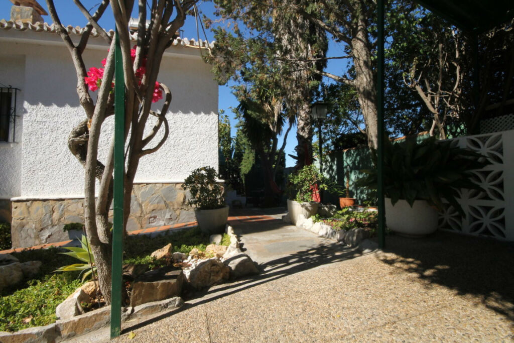 Detached Villa Rincón de la Victoria Málaga - image 21