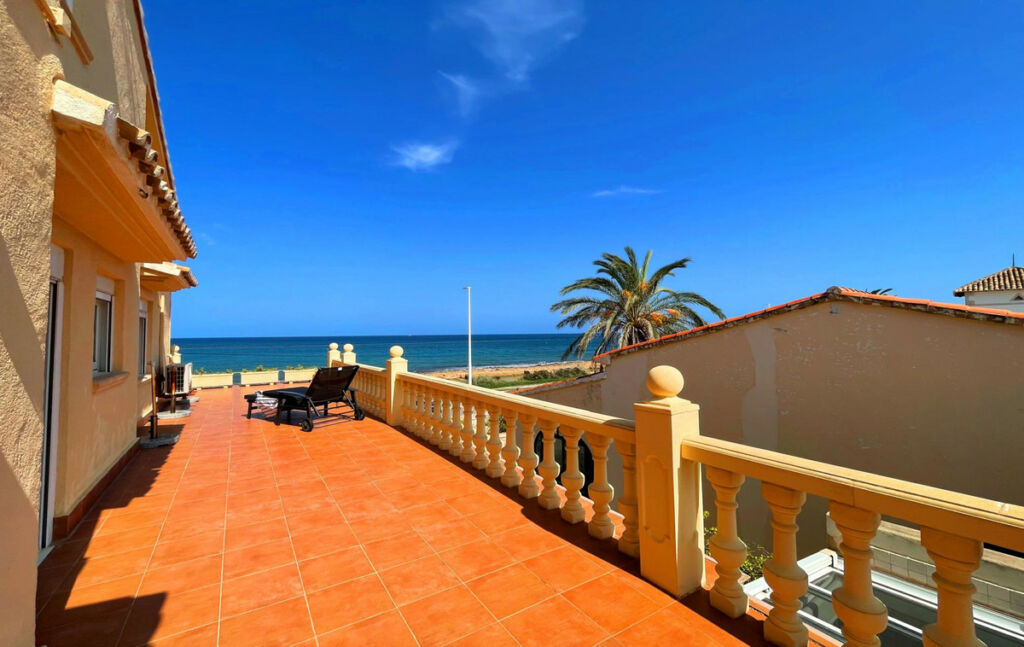 Detached Villa Javea Alicante - image 22