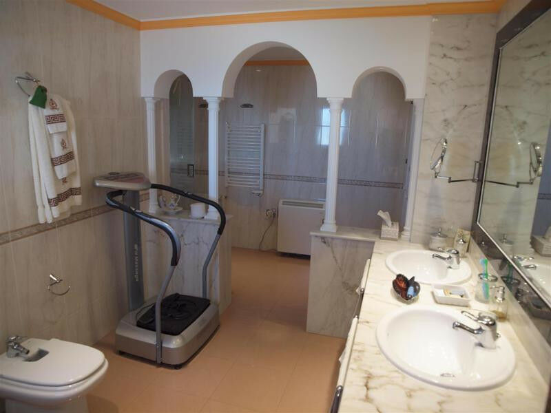 Detached Villa Caleta de Vélez Málaga - image 21