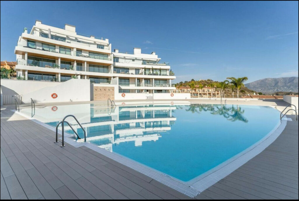 Middle Floor Apartment Calanova Golf Málaga - image 21