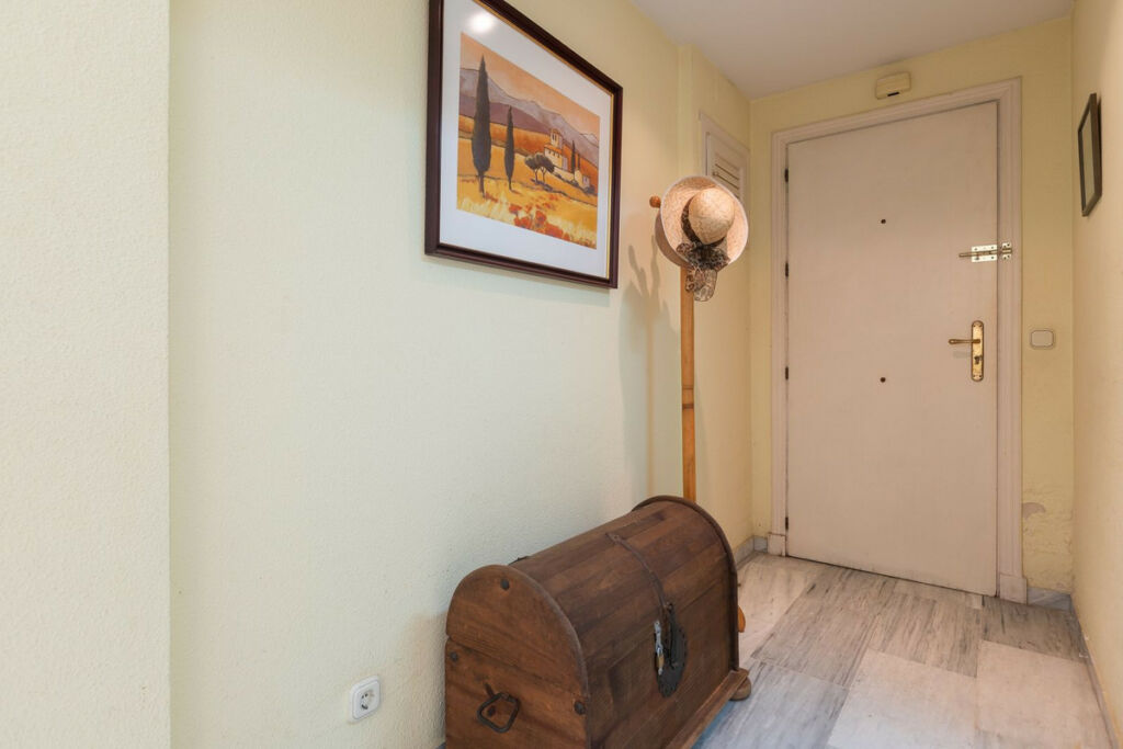 Middle Floor Apartment Elviria Málaga - image 21