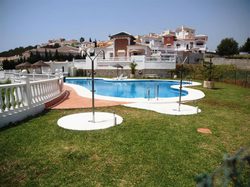 Townhouse Torrox Málaga - image 21