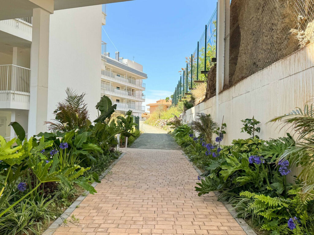 Middle Floor Apartment Fuengirola Málaga - image 22