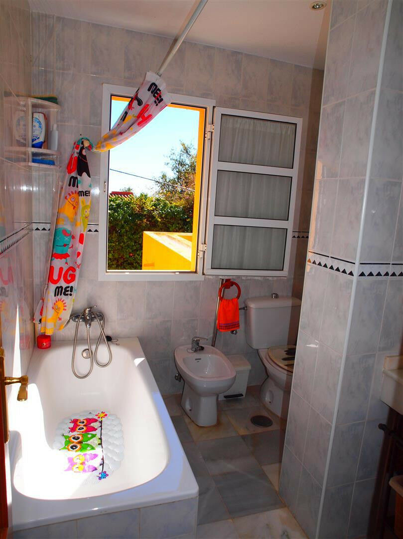 Townhouse Benajarafe Málaga - image 22