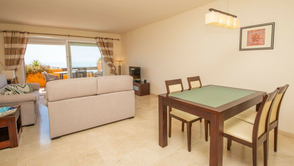Middle Floor Apartment La Duquesa Málaga - image 22