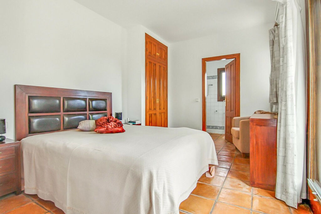 Detached Villa Benissa Alicante - image 22
