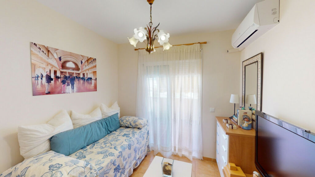 Semi-Detached House Almayate Málaga - image 22