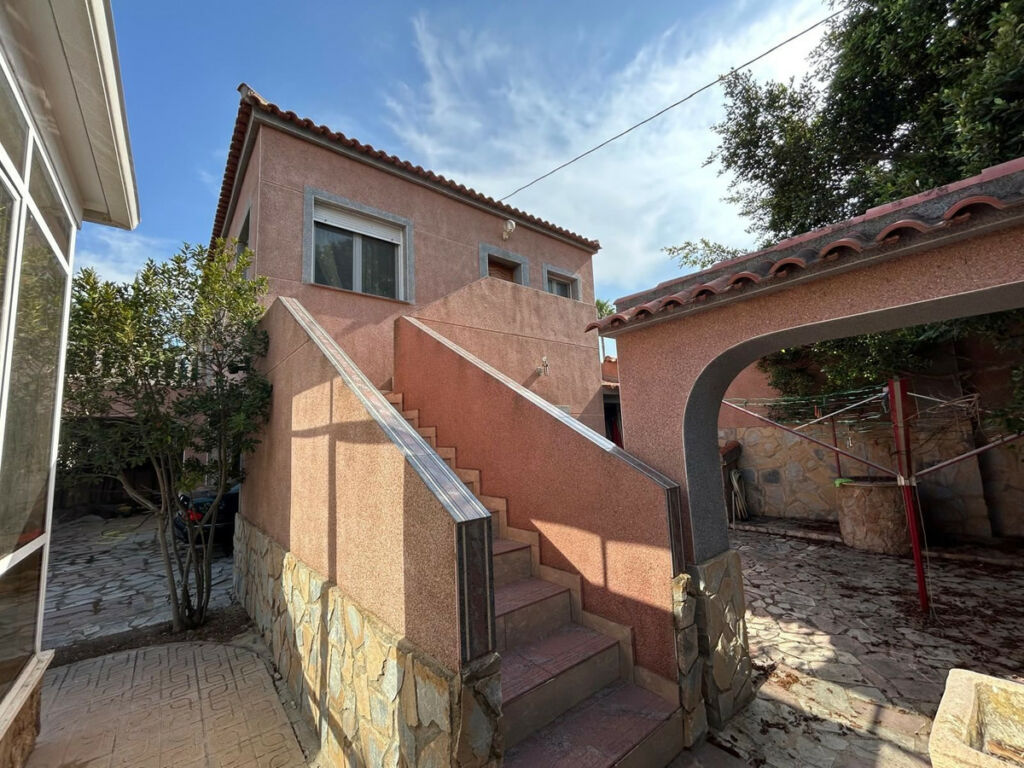 Detached Villa La Marina Alicante - image 22
