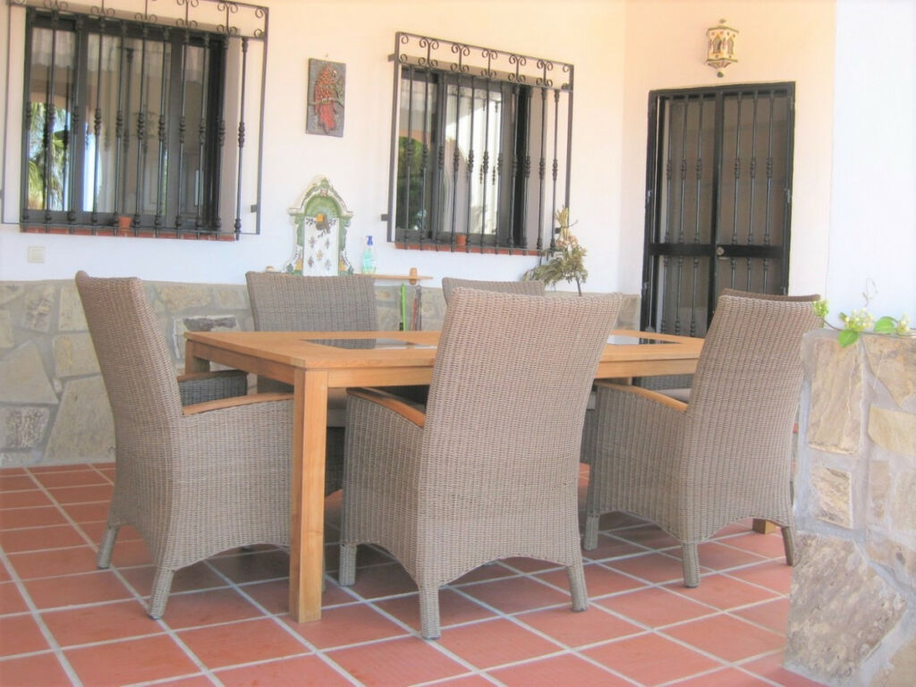 Detached Villa Canillas de Aceituno Málaga - image 22