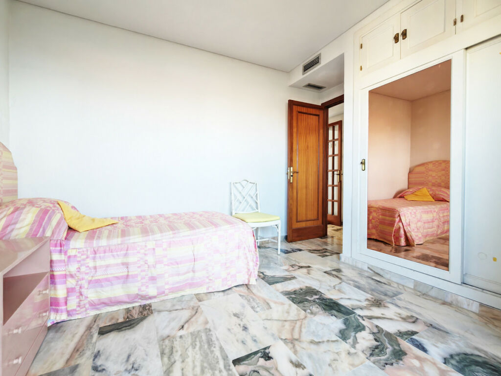 Middle Floor Apartment Los Boliches Málaga - image 23