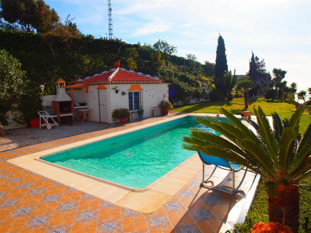 Detached Villa Mezquitilla Málaga - image 23