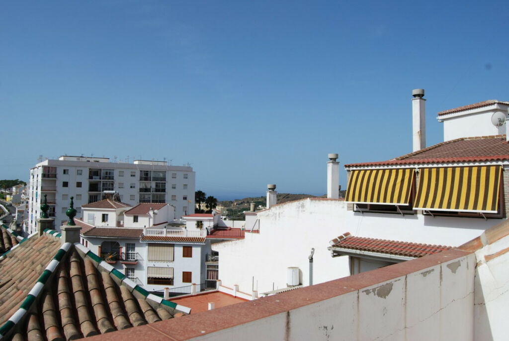 Middle Floor Apartment Torrox Málaga - image 23