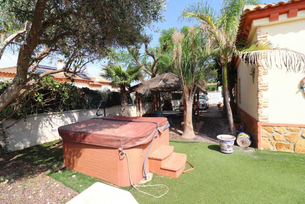Detached Villa Formentera del Segura Alicante - image 23