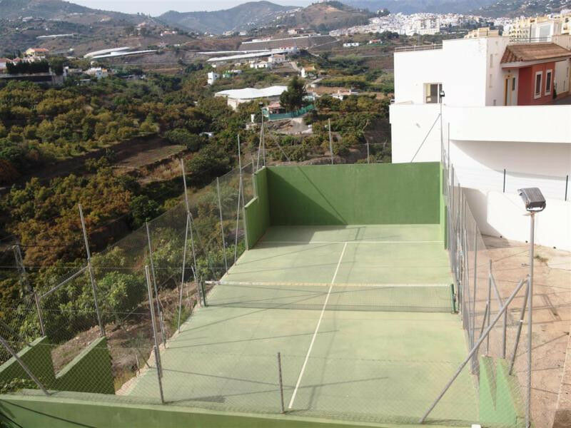 Top Floor Apartment Torrox Málaga - image 23
