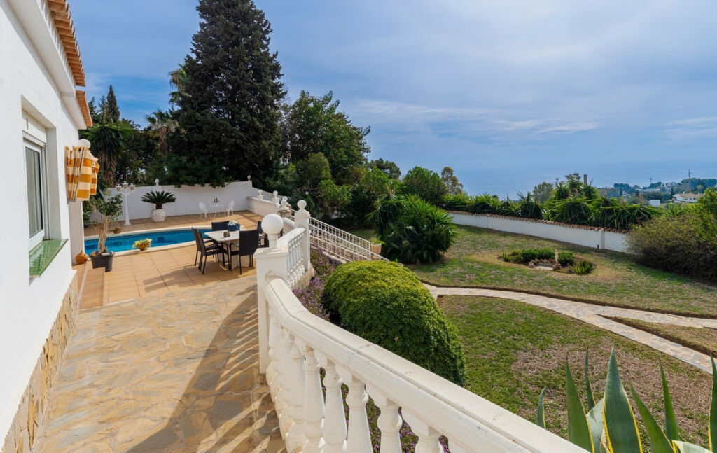 Detached Villa Benalmadena Málaga - image 23