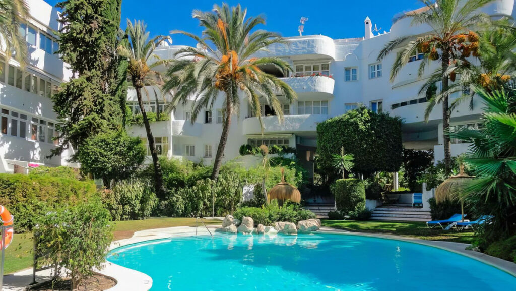 Ground Floor Apartment The Golden Mile Málaga - image 24