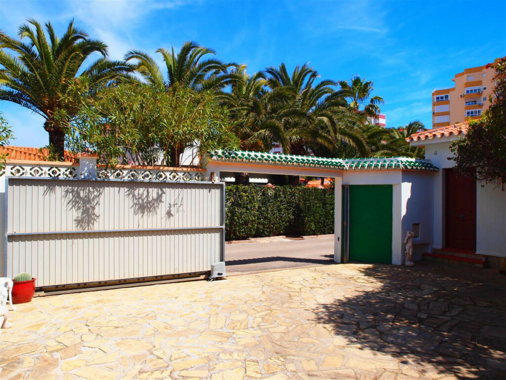 Detached Villa Torrox Málaga - image 24