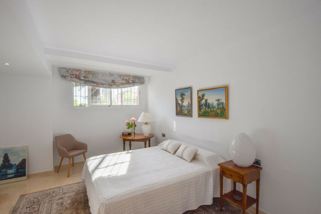 Townhouse Nueva Andalucía Málaga - image 24