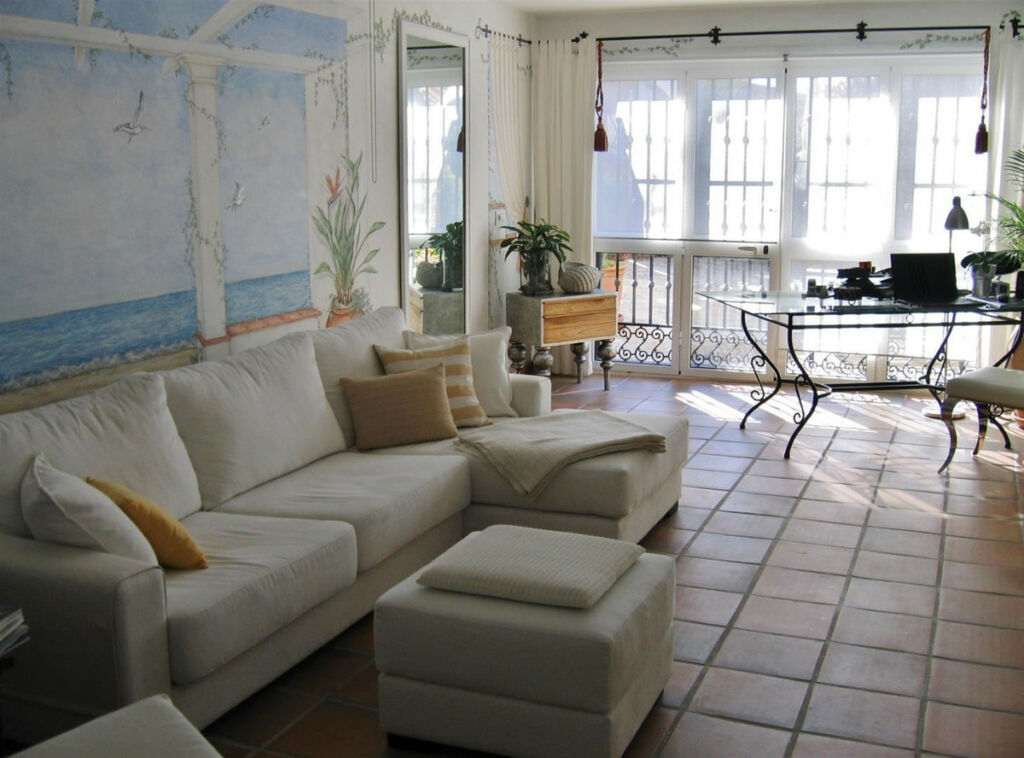 Detached Villa Benajarafe Málaga - image 24