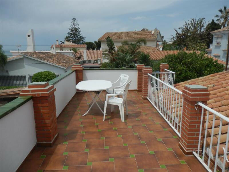 Detached Villa Rincón de la Victoria Málaga - image 24