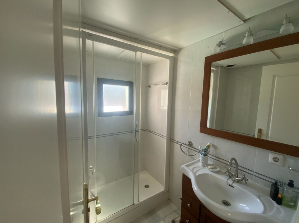 Middle Floor Apartment Puerto Banús Málaga - image 24