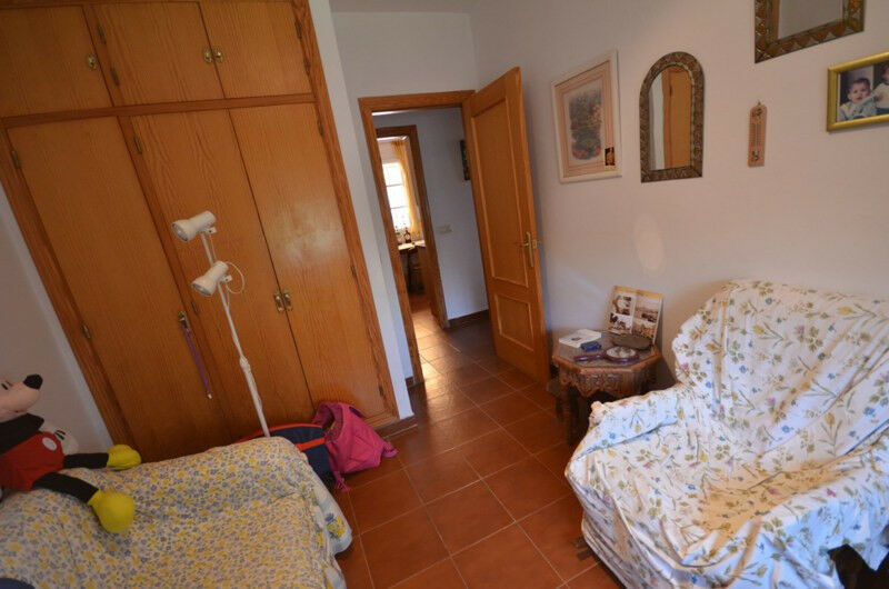 Detached Villa Macharaviaya Málaga - image 24