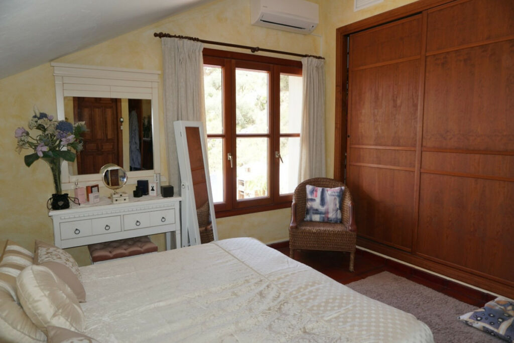 Detached Villa Alcaucín Málaga - image 25