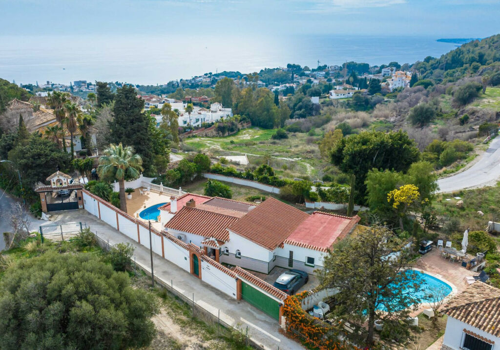 Detached Villa Benalmadena Málaga - image 25