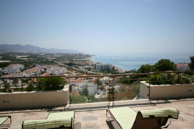 Townhouse Nerja Málaga - image 25