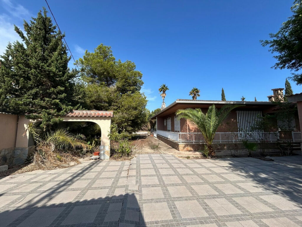 Detached Villa La Marina Alicante - image 25