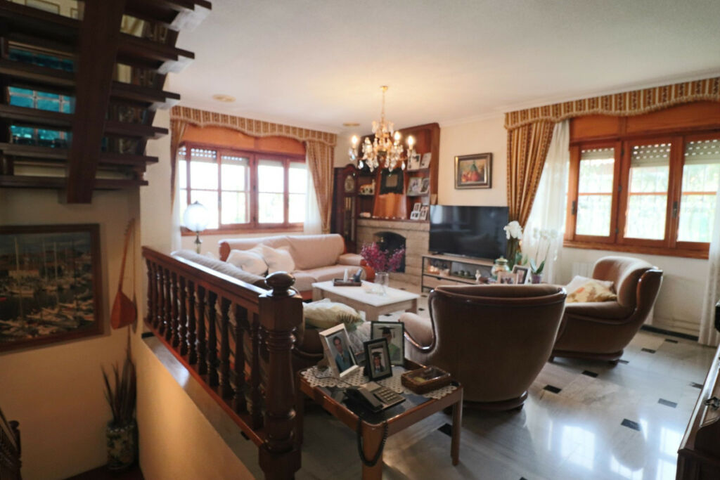 Detached Villa La Nucia Alicante - image 25