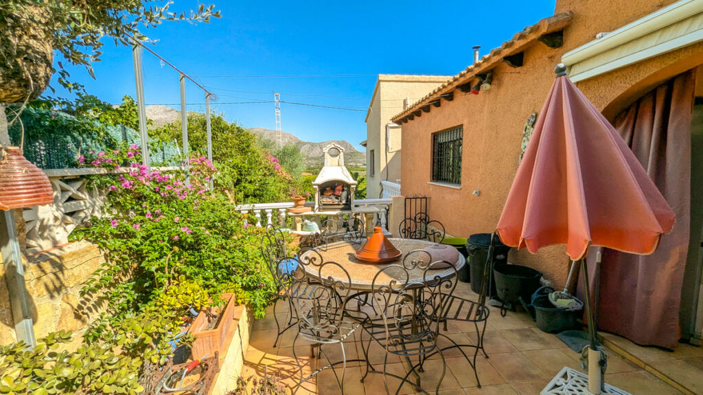 Detached Villa Orba Alicante - image 25